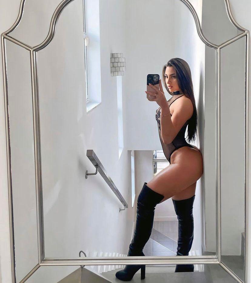Escort - MARCE - Ibiza Tops